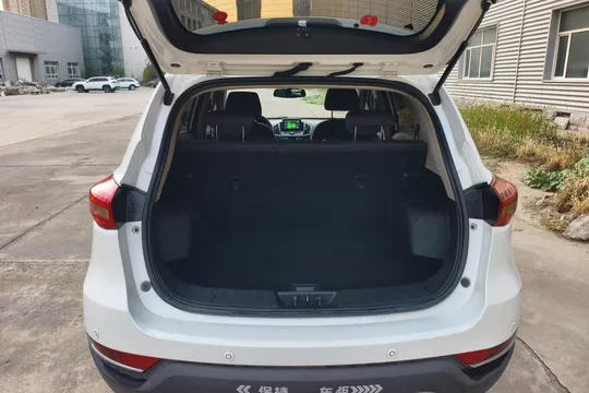 Dongfeng AX5