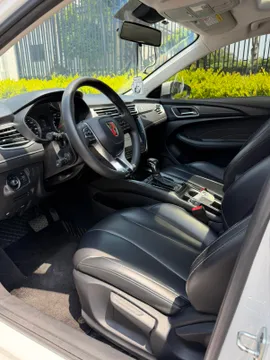 Roewe i5