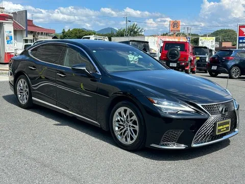 Lexus LS