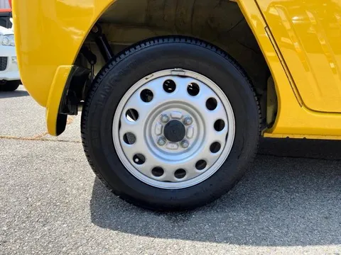 Daihatsu Naked