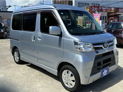 Daihatsu Atrai Wagon