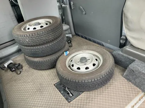 Mitsubishi Minicab Van