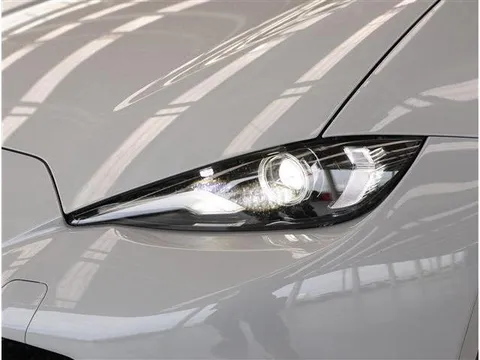 Mazda MX-5 (Roadster)