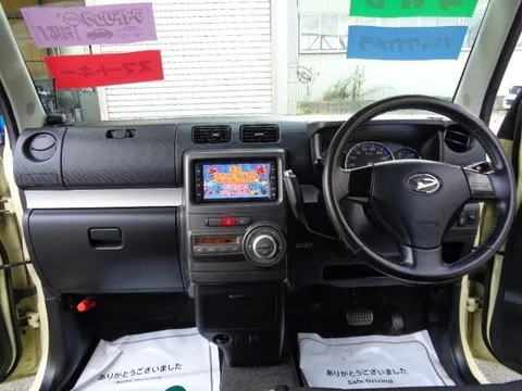 Daihatsu Move Conte