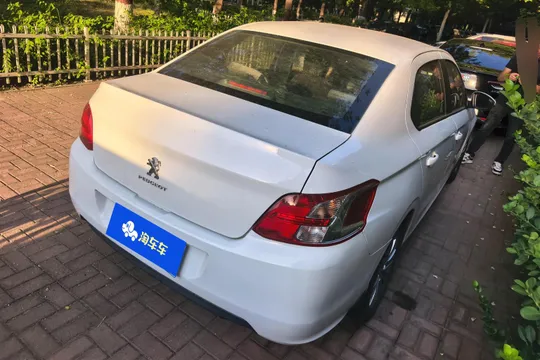 Peugeot 301