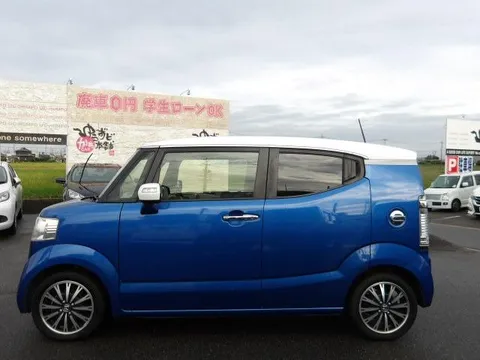 Honda N-BOX Slash