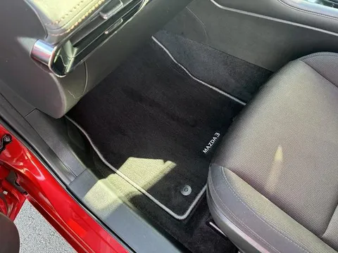 Mazda MAZDA3 Fastback