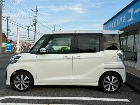 Mitsubishi eK Space Custom