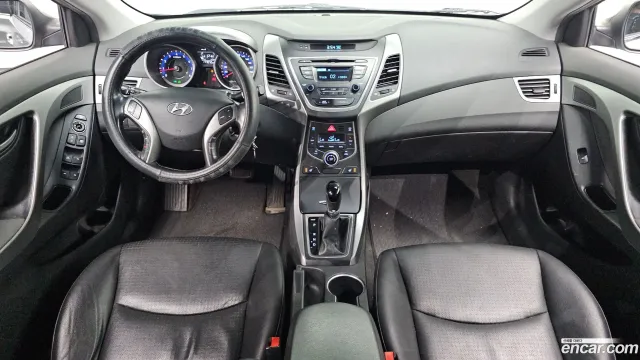Hyundai Elantra (Avante)