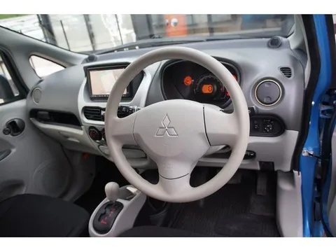 Mitsubishi I
