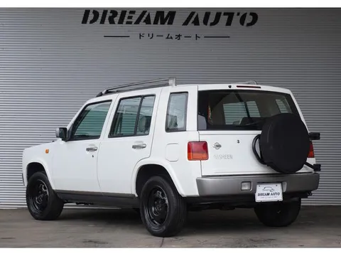 Nissan Rasheen