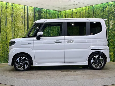 Suzuki Spacia Custom
