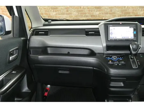 Honda Freed Plus