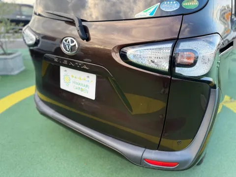 Toyota Sienta