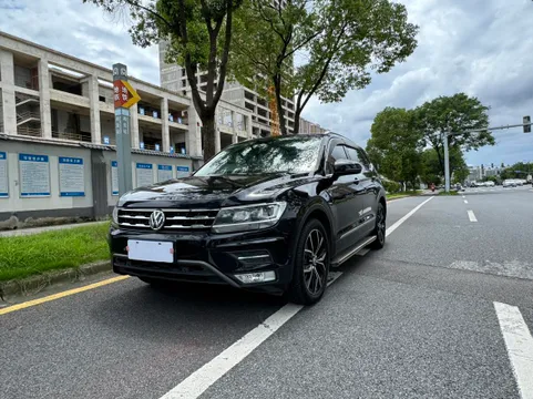 Volkswagen Tiguan L