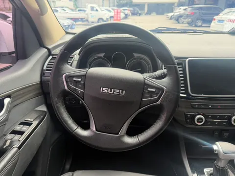 Isuzu mu-X