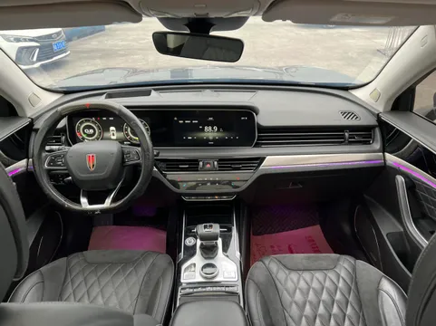 Hongqi HS5