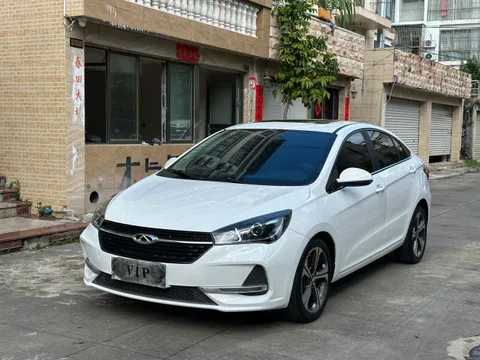 Chery Arrizo 5