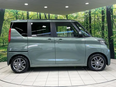 Mitsubishi eK Space