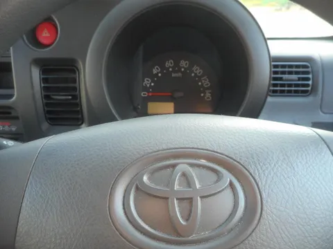 Toyota Pixis Van