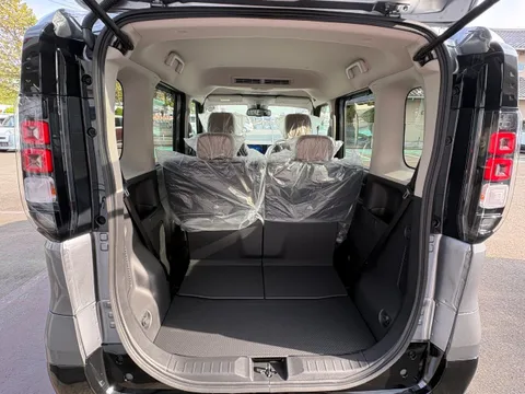 Mitsubishi Delica Mini
