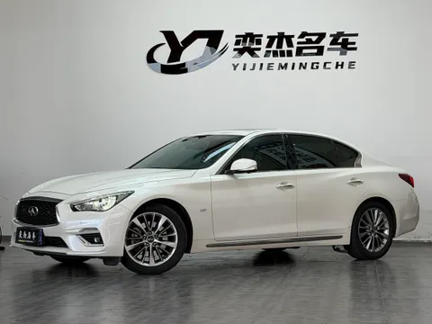 Infiniti Q50L