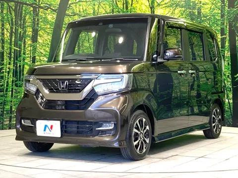Honda N-BOX Custom
