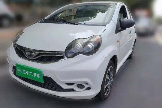 BYD F0