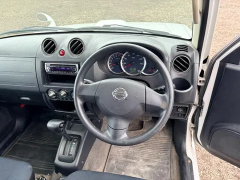 Nissan KIX