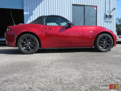 Mazda MX-5 (Roadster)