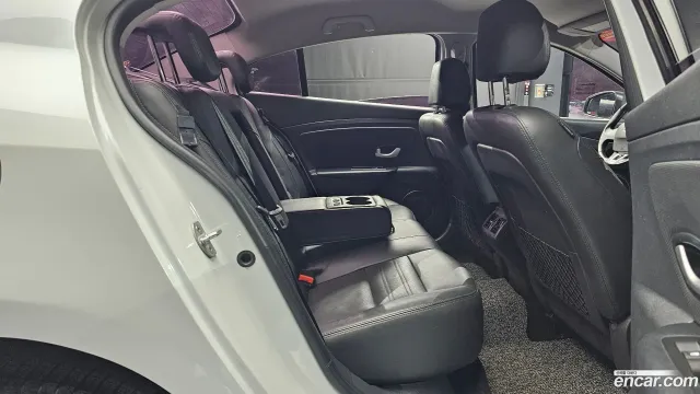 Renault SM3