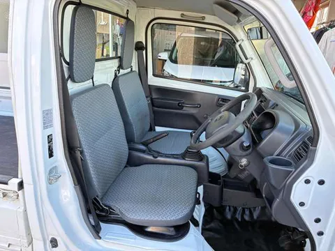 Nissan Clipper Truck
