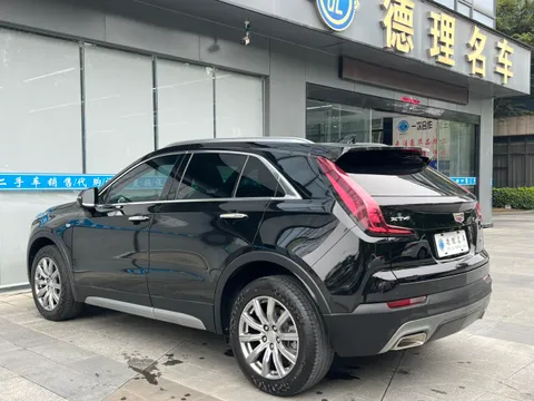 Cadillac XT4