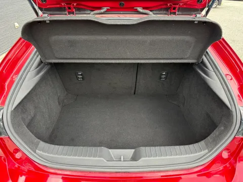 Mazda MAZDA3 Fastback