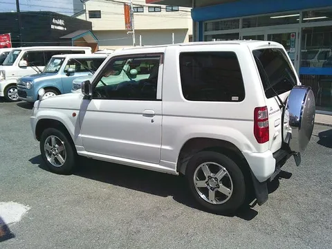Mitsubishi Pajero Mini