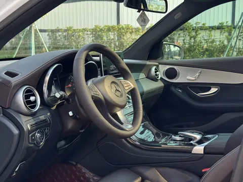 Mercedes-Benz Mercedes-Benz GLC