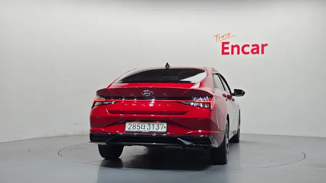 Hyundai Elantra (Avante)