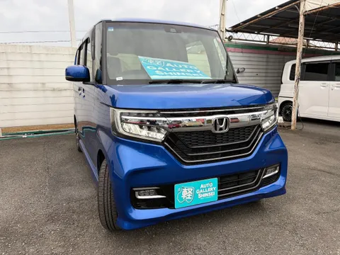 Honda N-BOX Custom
