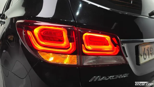 Hyundai Grand Santa Fe (Maxcruz)