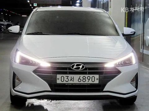 Hyundai Elantra (Avante)