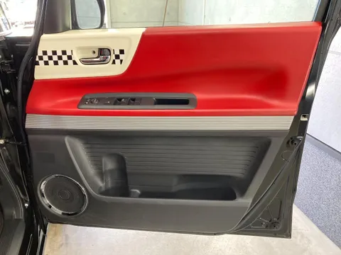 Honda N-BOX Slash