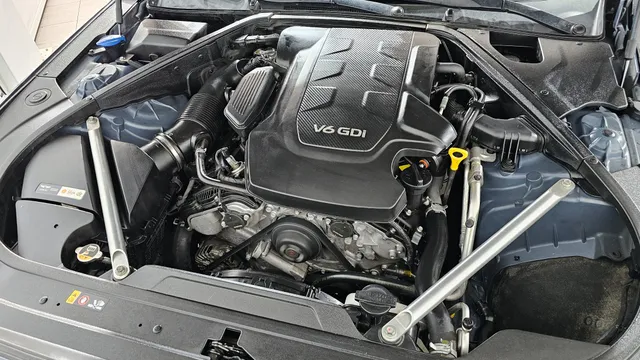 Genesis G90 (EQ900)