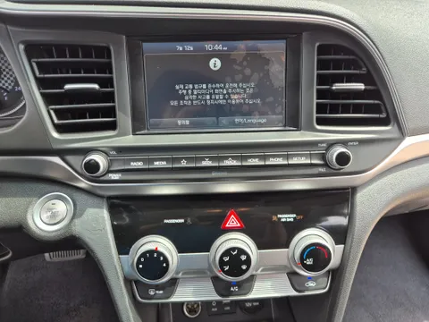 Hyundai Elantra (Avante)