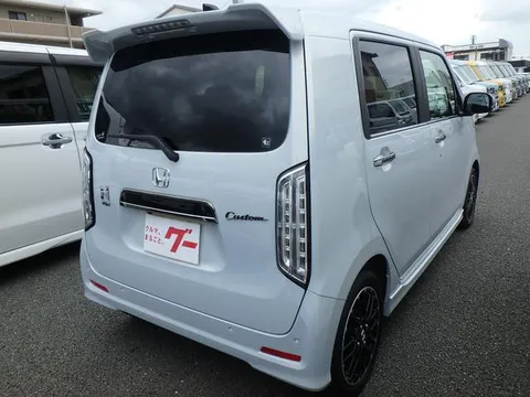 Honda N-WGN Custom