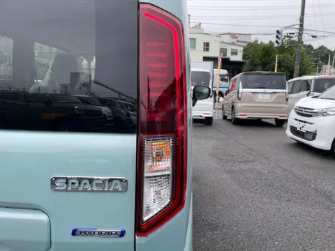 Suzuki Spacia
