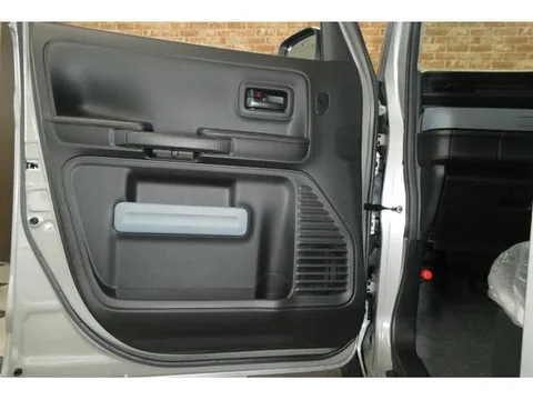 Suzuki Spacia Base