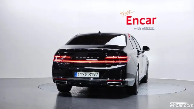 Genesis G90