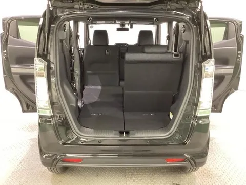 Honda N-BOX Slash