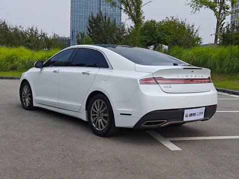 Lincoln MKZ