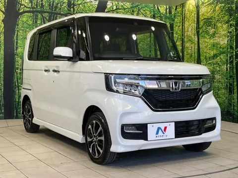 Honda N-BOX Custom